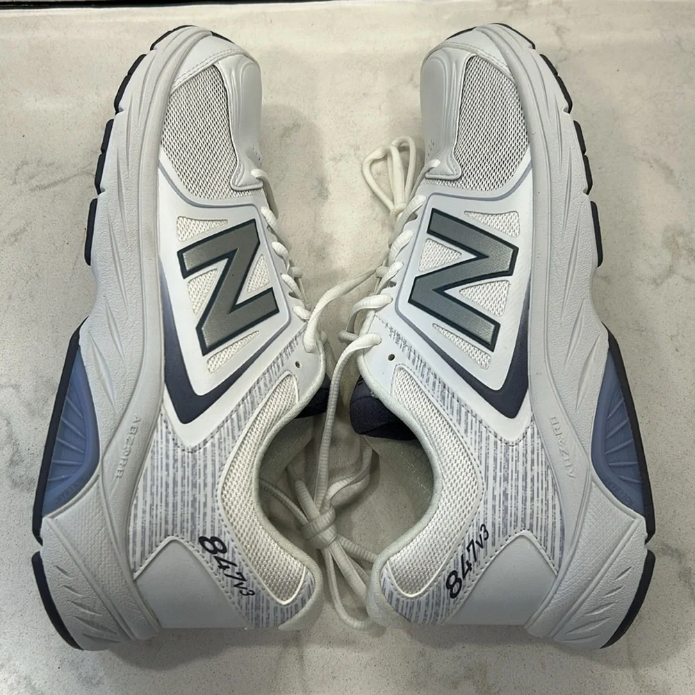 NIB New Balance 847 V3 | White & Grey Walking Shoes Sneakers
